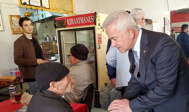 CHP'li Güneşhan'dan Çardak esnafına feribot müjdesi