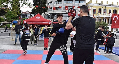 ÇANAKKALE KORDONDA GENÇLİK ENERJİSİ