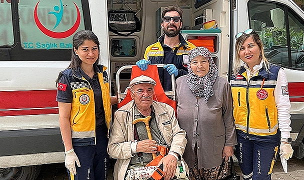 İL SAĞLIK MÜDÜRLÜĞÜ EKİPLERİ OY KULLANMAK İSTEYEN HASTALARA DESTEK OLACAK