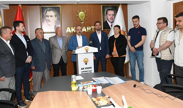 Turan, partisinin Lapseki İlçe Başkanlığı ile MHP Lapseki İlçe Başkanlığını ziyaret etti.