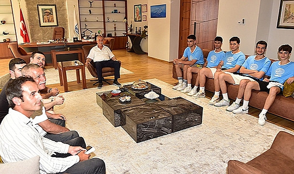 TÜRK TELEKOM SPOR KULÜBÜNDEN BAŞKAN GÖKHAN'A ZİYARET