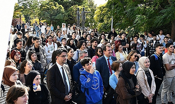 ÇOMÜ ORYANTASYON PROGRAMI ŞENLİĞİ SONA ERDİ