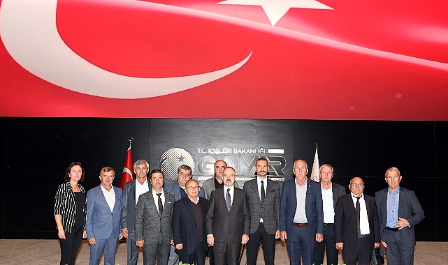 Eceabat ve Gökçeada muhtarları Turan’ı ziyaret etti
