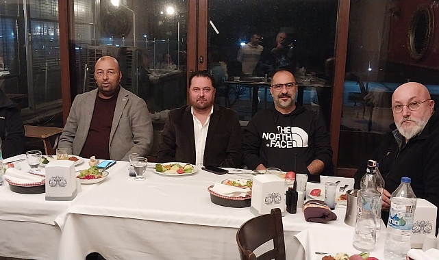 İnternet Gazetecileri Yemekte Buluştu
