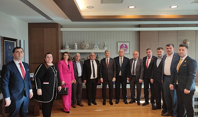 ÇANAKKALE TİCARET BORSASI HEYETİNDEN, ANAYASA MAHKEMESİ ÜYESİ MUHTEREM İNCE'YE ZİYARET