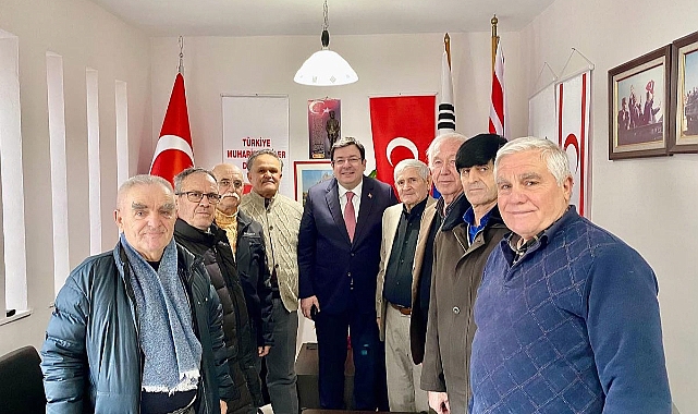CHP'li Erkek Şehit ve Gazi yakınları ile bir araya geldi