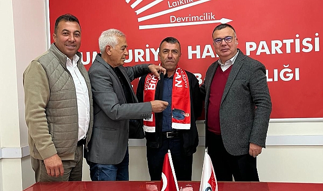 Kepez’de AK Parti Meclis Üyesi CHP'ye katıldı