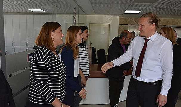 YENİ BAŞKAN PERSONEL İLE TANIŞTI