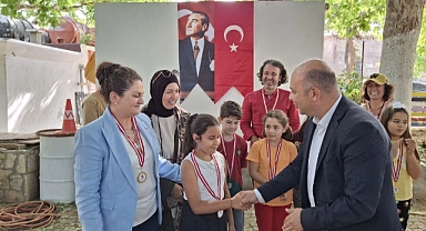 Bozcaada Belediyesi’nin düzenlediği Atatürk Kupası’na 300 sporcu katıldı