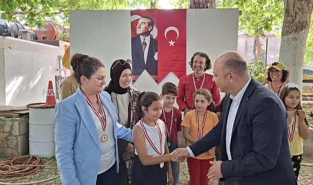 Bozcaada Belediyesi’nin düzenlediği Atatürk Kupası’na 300 sporcu katıldı