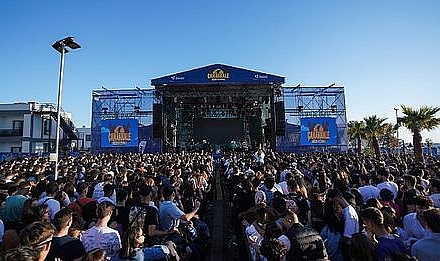 Çanakkale, müzik dolu bir baharın kapılarını aralıyor!