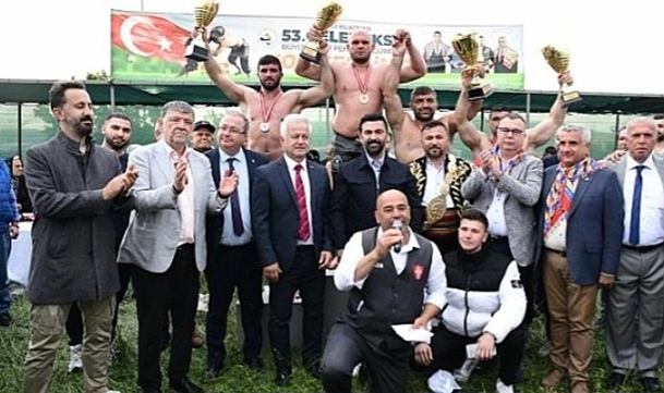 Kepez'in başpehlivanı Ertuğrul Dağdeviren!