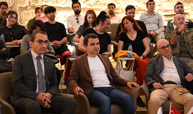 Seddülbahir Kalesi'nde Panel Düzenlendi.