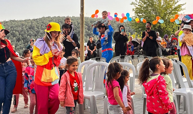 Behramlı’daki Çocuklar Açık Hava Sinemasıyla Buluştu  