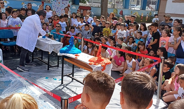 Çanakkale 18 Mart İlkokulu'nda Bilim Şenliği Coşkusu