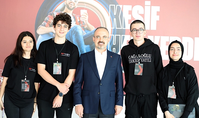 Turan TEDX’te öğrencilerle buluştu