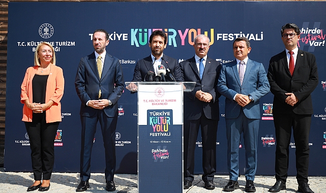 ÇANAKKALE KÜLTÜR YOLU FESTİVALİ TÜM COŞKUSUYLA BAŞLADI