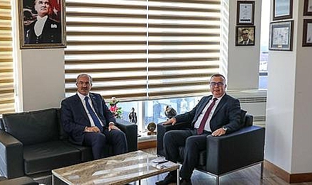 Vali Toraman'dan Başkan Arslan'a ziyaret