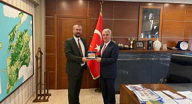 Ezine Gıda İhtisas OSB Müdürü Altınok İl Müdürü Borca’yı ziyaret etti