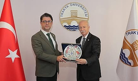 ÇOMÜ Heyeti, Trakya Üniversitesinde