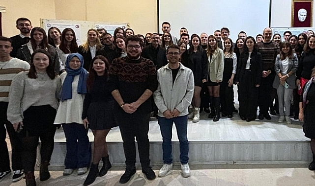 Öğrenciler projelerinin detaylarını anlattı