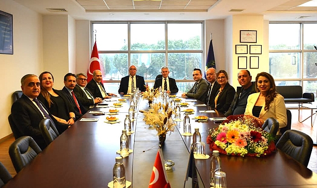 36. VERGİ HAFTASI KAPSAMINDA DEFTERDARLIK HEYETİNDEN  ÇANAKKALE TİCARET BORSASI’NA ZİYARET