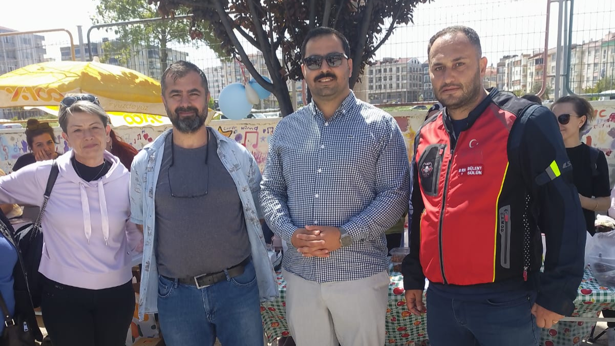 Çanakkale Özlem Kayalı İlkokulu'nda Düzenlenen Kermese Yoğun İlgi