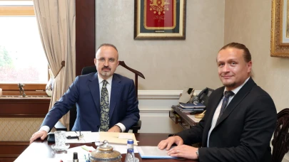 Turan: Günlük hiçbir ucuz tavır ve davranış memleket sevdamıza engel olamaz