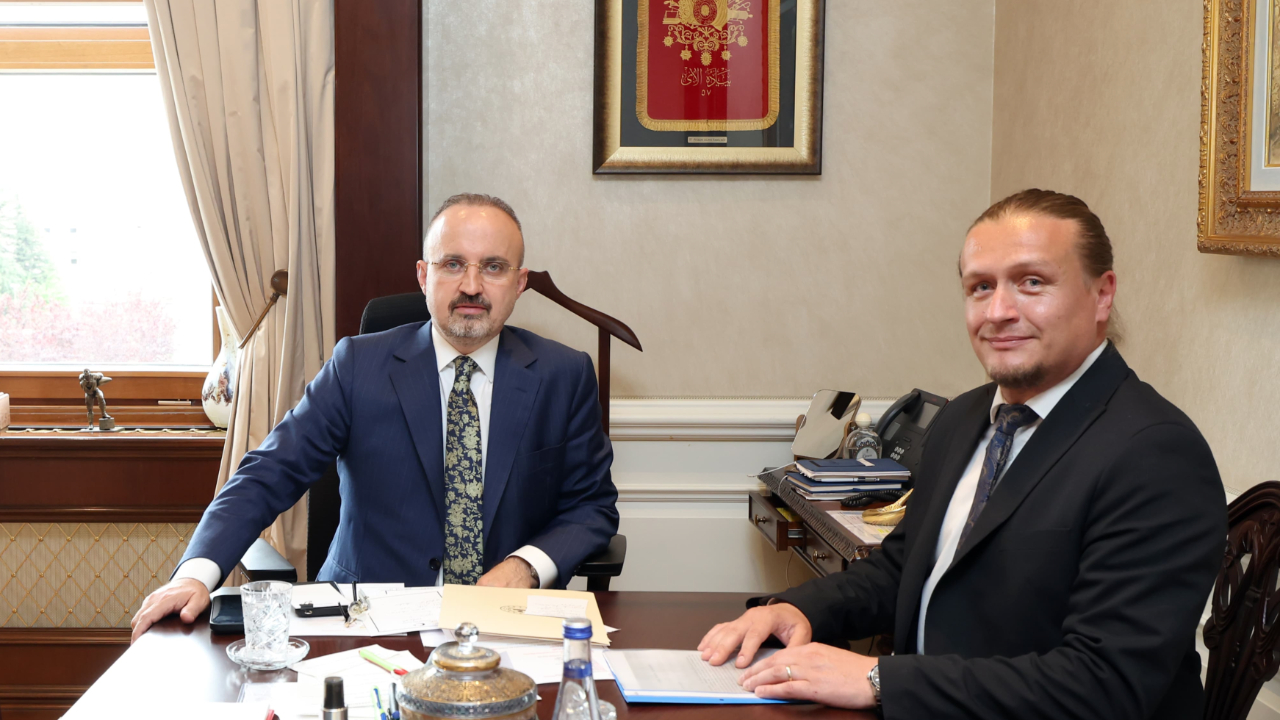 Turan: Günlük hiçbir ucuz tavır ve davranış memleket sevdamıza engel olamaz
