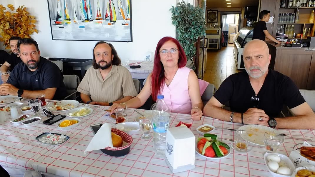 Çanakkale Gazeteciler Cemiyeti'nde Akıncı güven tazeledi