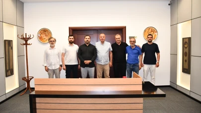 ÇANAKKALESPOR YÖNETİMİNDEN ÇANAKKALE TİCARET VE SANAYİ ODASI’NA ZİYARET