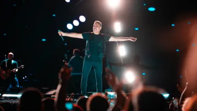 HALUK LEVENT AŞIK OLDUĞU ŞEHİR ÇANAKKALE’DE SAHNE ALDI