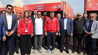 GÖKÇEADA HAVALİMANI'NDA TEKNOFEST 2025 COŞKUSU: GENÇLER TEKNOLOJİYİ YARIŞTIRDI