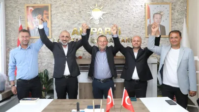İPEK VE ÇAY AK PARTİDE