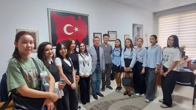 Kazakistan ve Kırgızistan’dan Değişim Öğrencileri İngilizce Öğretmenliği Programına Katıldı