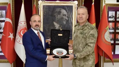 Bülent Turan’dan, 2. Kolordu’ya Ziyaret.