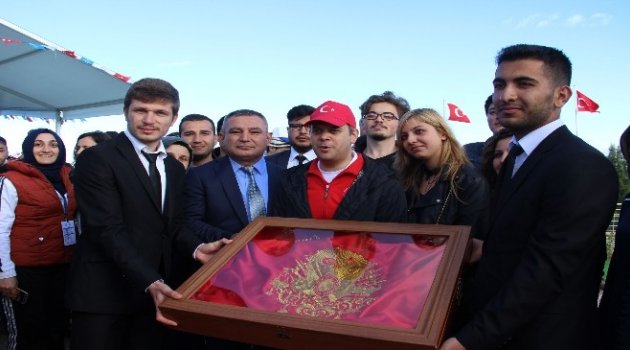 57. Alay Sancağı Törenle Teslim Edildi
