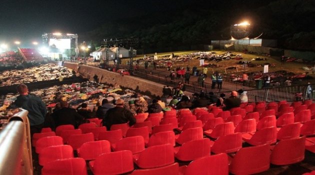 Anzaklar Dedelerini Unuttu