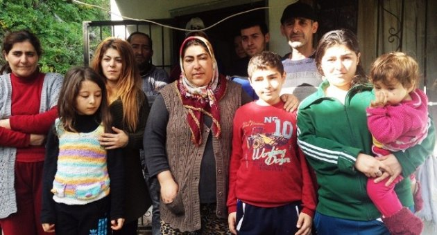 - (özel Haber) 11 Kişilik Aile Hazine Arazisi Nedeniyle Evsiz Kaldı