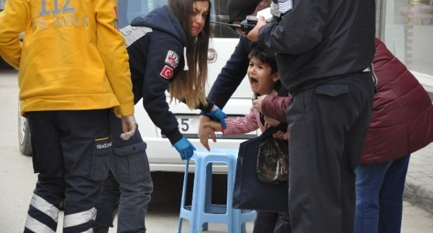 112 Görevlisi Yaralı Çocukla Birlikte Ağladı