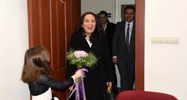 14 Şubat Sevgililer Gününde Sürpriz Evlenme Teklifi