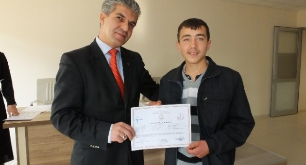 16 Yaşında Sertifika Sahibi Oldu