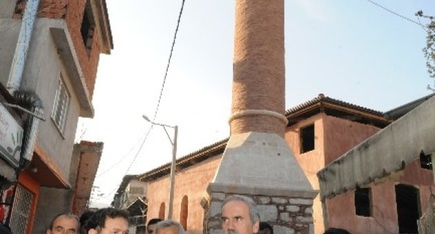 2 Asırlık Camii Büyükşehir İle Yenileniyor