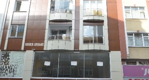 20 Aylık Bebek 3. Kattan Düştü
