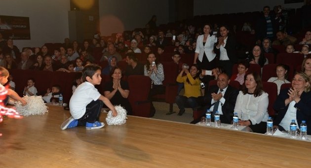 23 Nisan Ruhu Çiğli’de Canlandı