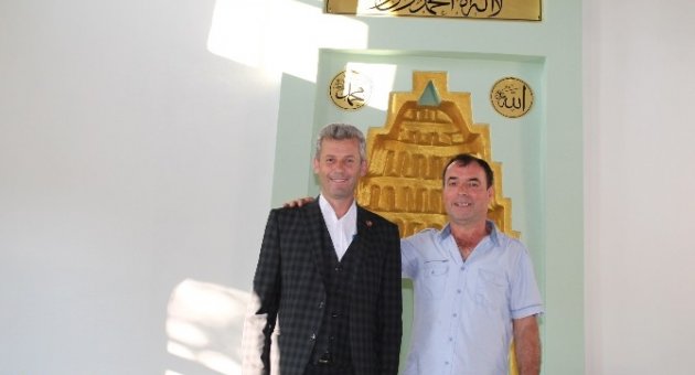 25 Yıl Sonra Boşalttıkları Eski Köylerinde Namaz Kıldılar