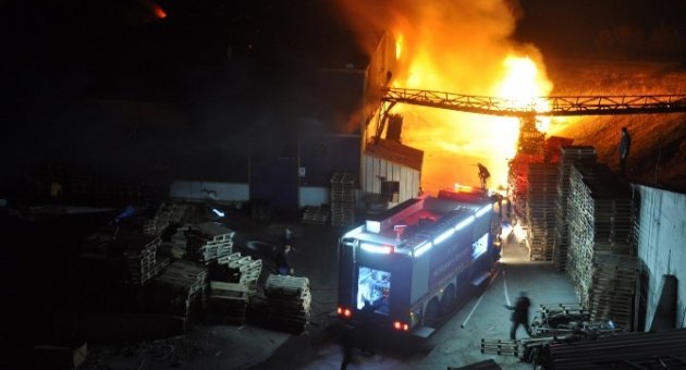 40 Milyon Tl’lik Su Dolum Tesisi Kül Oldu