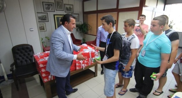 50 Pomak Genci Menderes’te