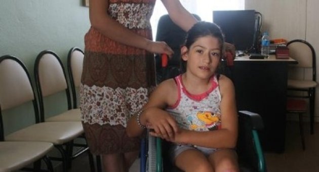 8 Yaşındaki Doğuştan Ortopedik Engelli Nazlı’ya En Güzel Doğum Günü Hediyesi Kırklareli Belediye Başkanı Kesimoğlu’dan