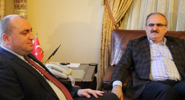 Acara Özerk Cumhuriyeti Başkanı Khabadze Bursa Valisini Ziyaret Etti